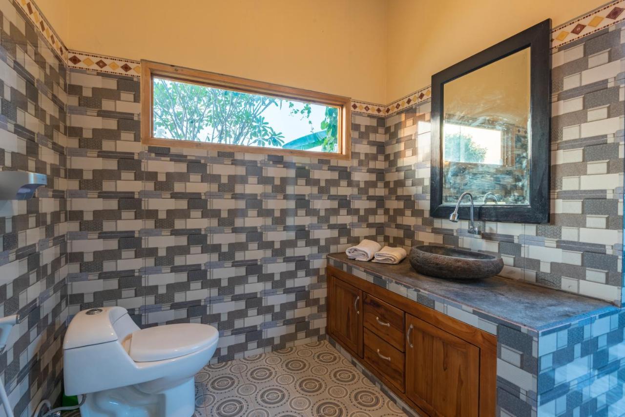 Villa Ambara Sumberkima 班尤温当 外观 照片