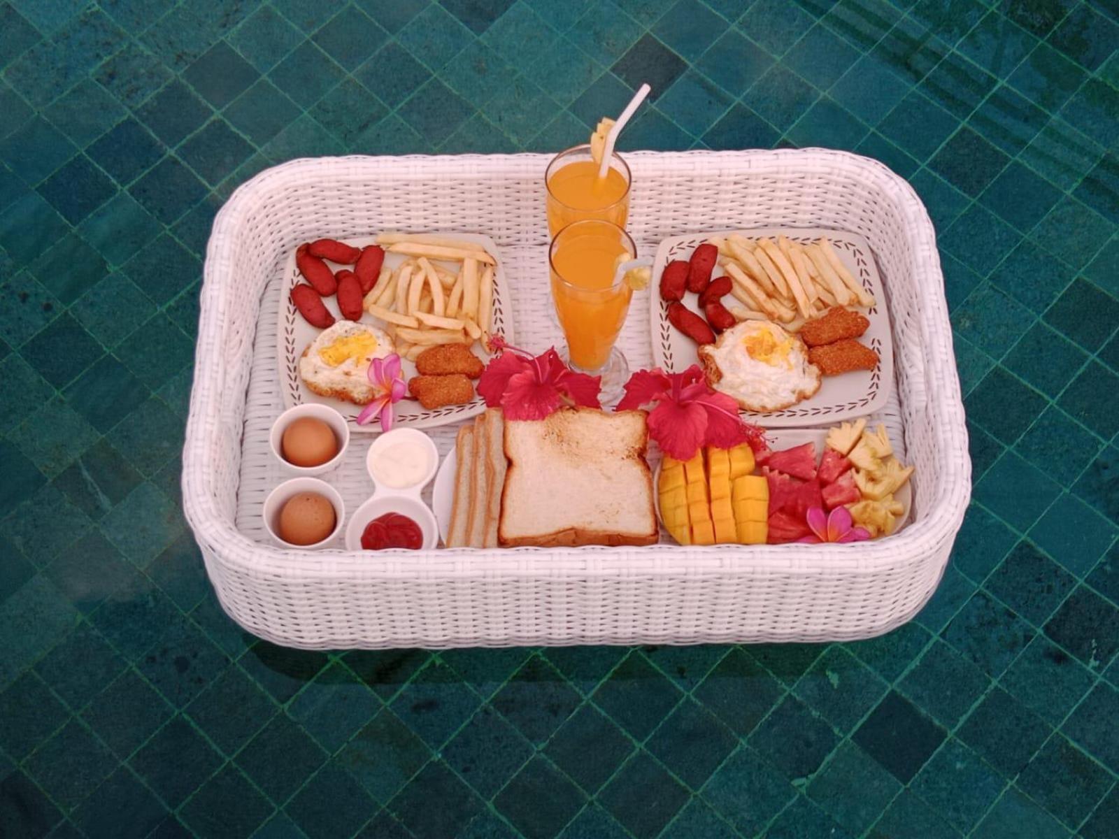 Villa Ambara Sumberkima 班尤温当 外观 照片